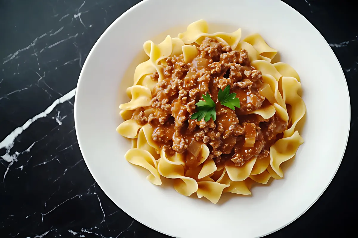 Crockpot Ground Beef Stroganoff