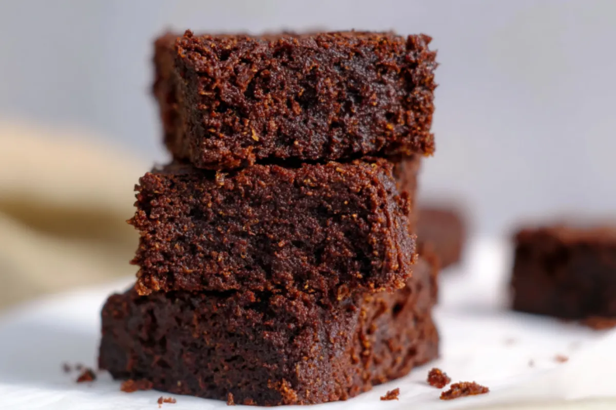 Fudgy 3 Ingredient Brownies with Banan