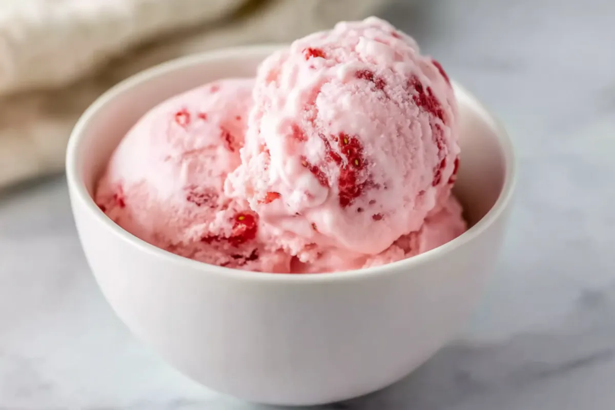 Here are 10 strong, short SEO titles containing _Homemade Strawberry Ice Cream